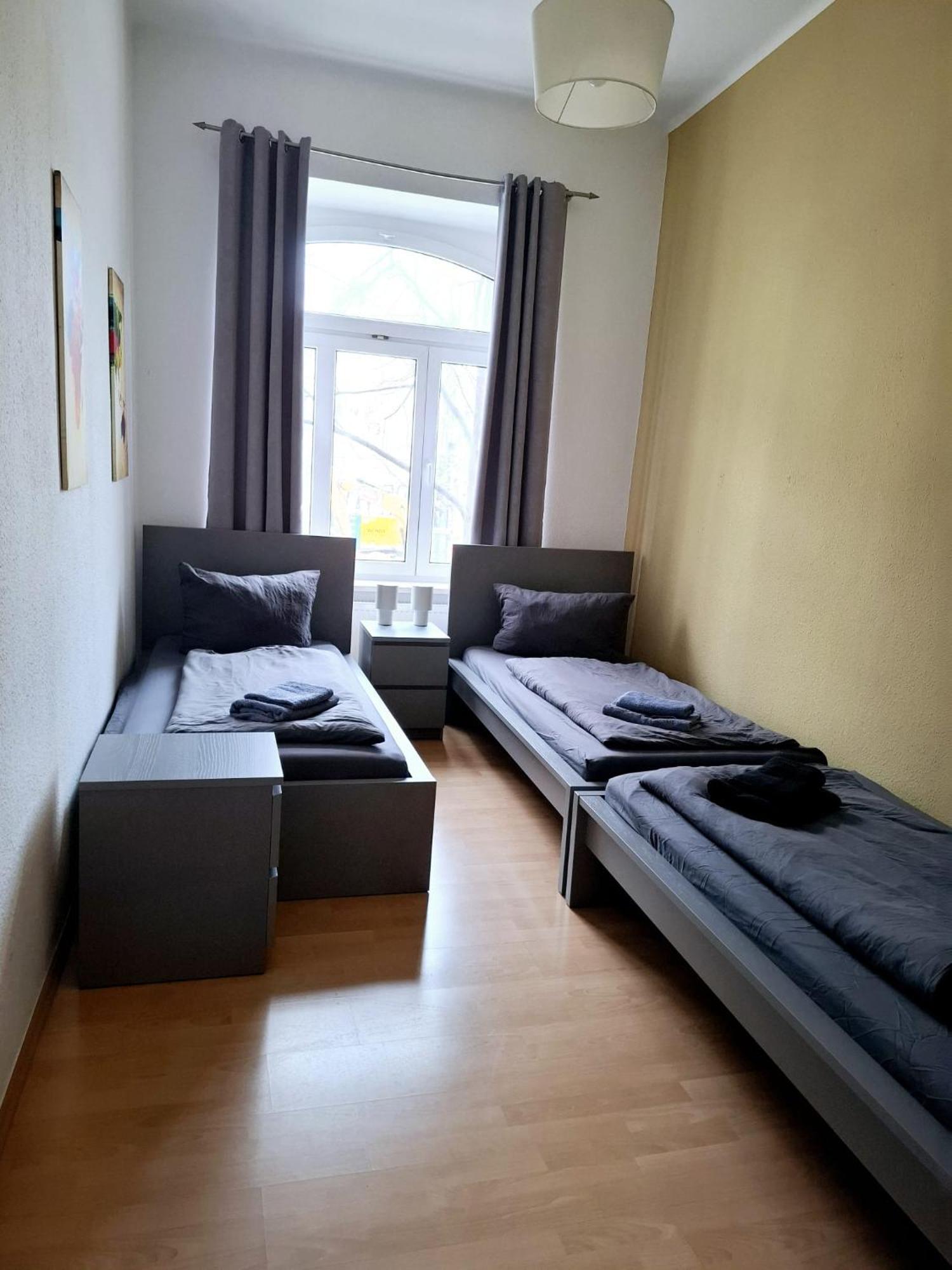 Altbauwohnung Direkt An Der Karli Mit Balkon - Netflix Inklusive Leipzig Exterior foto