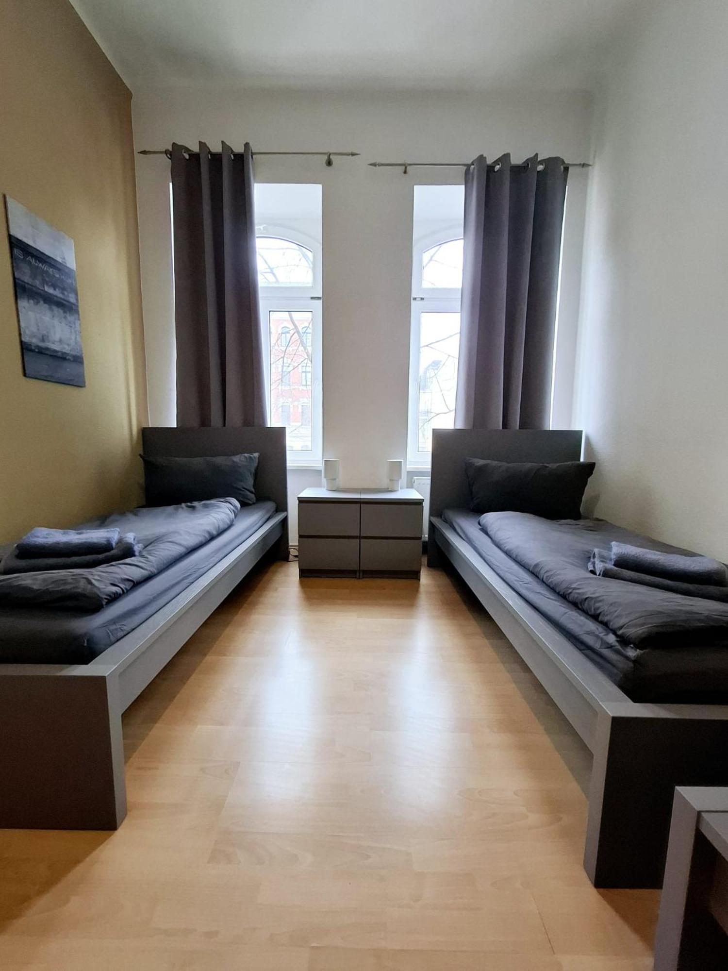 Altbauwohnung Direkt An Der Karli Mit Balkon - Netflix Inklusive Leipzig Exterior foto